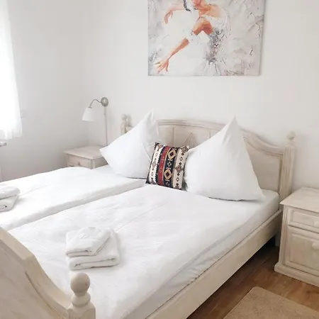 Hotel For 4*