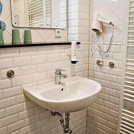 For Hotel 4*